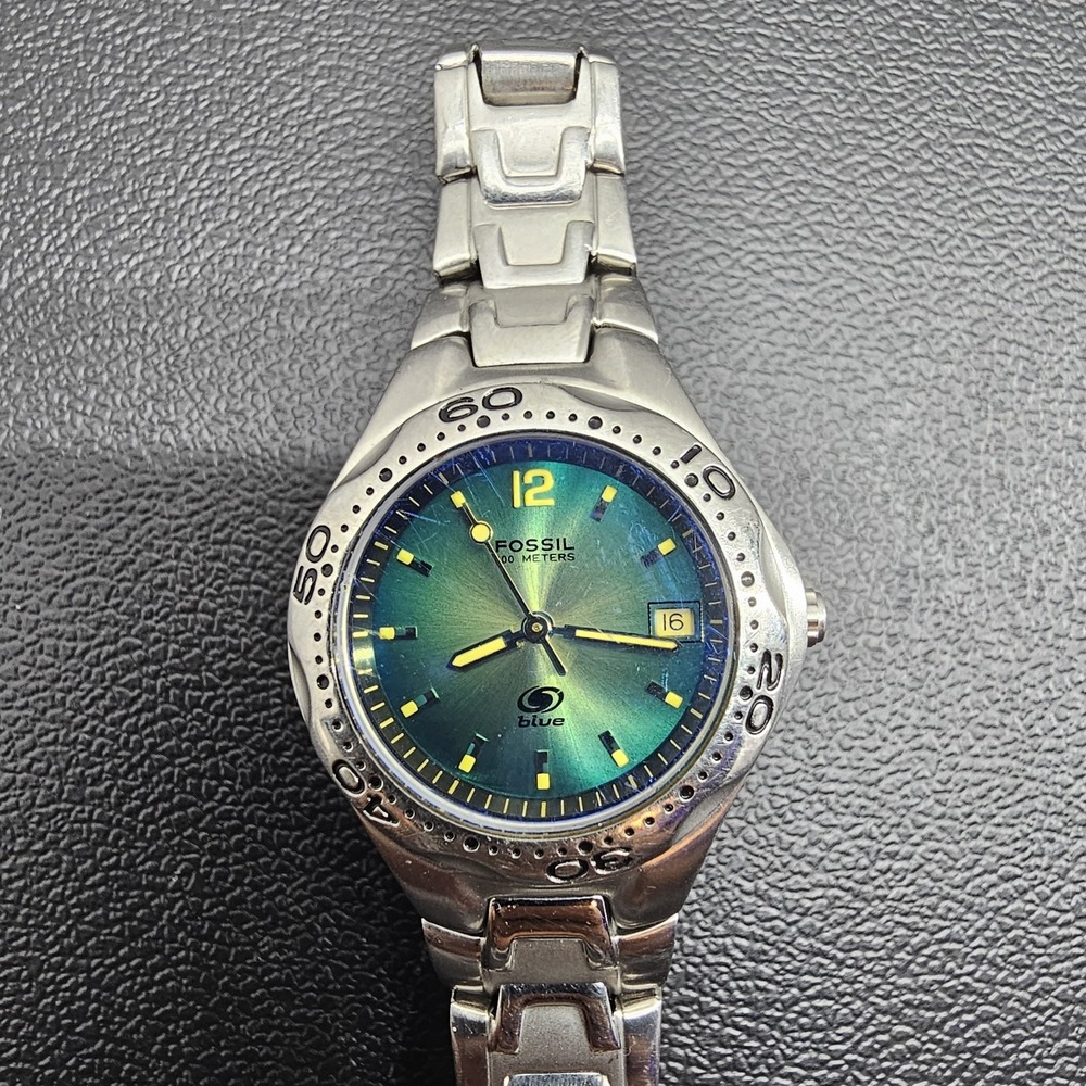 Fossil Watch Women AM-3457 27mm Silver Tone Date Blue Ombre Needs Battery